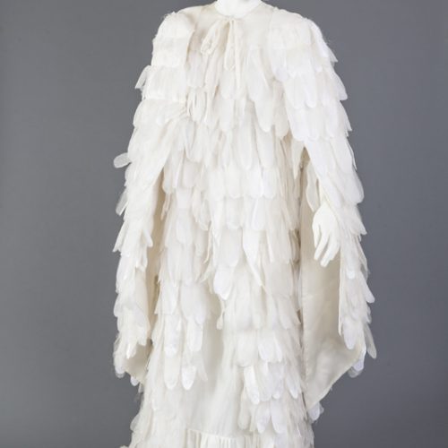 Diseño de Pedro Moreno – Don Juan Tenorio – José Zorrilla – Traje utilizado por Yolanda Ulloa – 2003 – Sobre diseño de Salvador Dalí – 1949