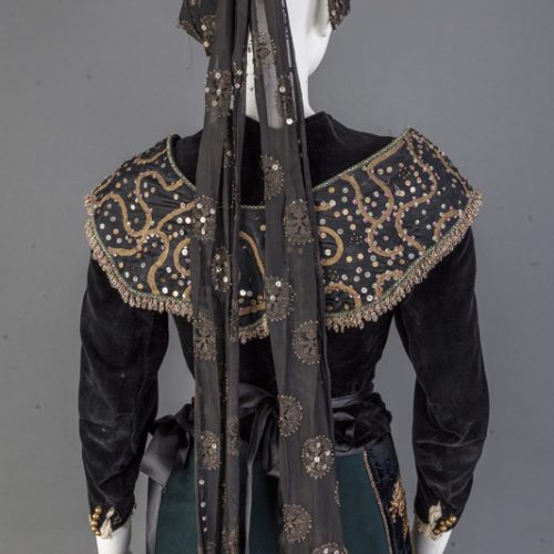 Traje de zaragüeta utilizado por la actriz Nieves Suárez – 1900