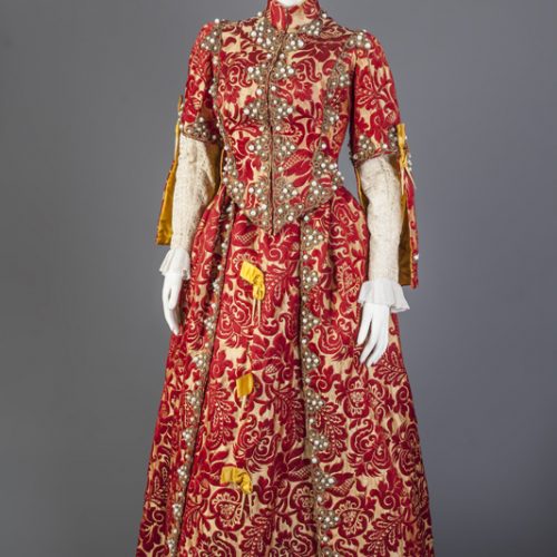 Traje utilizado por Carmen Seco para La Guarda Cuidadosa - Miguel de Cervantes