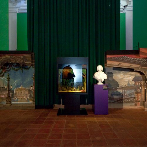 Arquitectura de los sueños: Colección de maquetas y teatrines del Museo Nacional del Teatro - Exposición Temporal