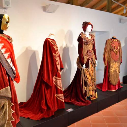 Vestir a Calderón: La Cena del Rey Baltasar - Exposición Temporal