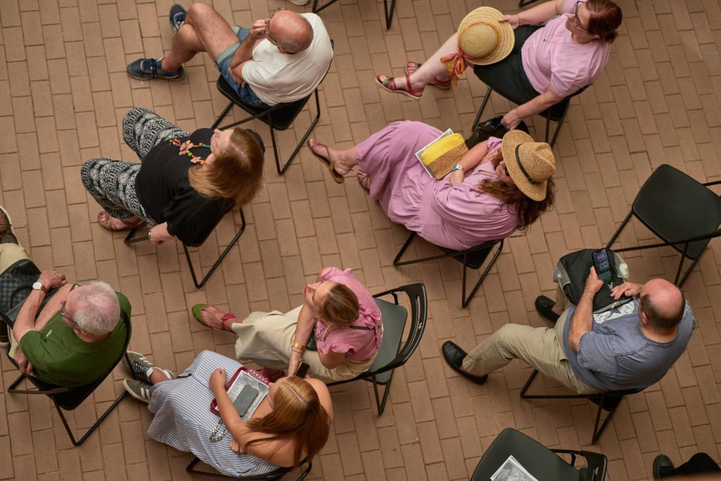 Reinterpretando a los clásicos: Intervención artística. “HAMBRE” (P.Lorente)