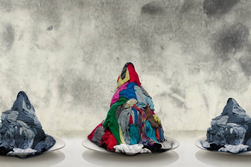 Reinterpretando a los clásicos: Intervención artística. “HAMBRE”