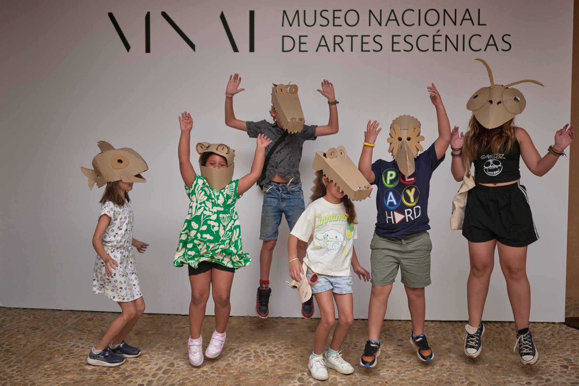 Taller de máscaras: Jugando a los animales: TALLER FAMILIAR ANIMALES (P.Lorente)
