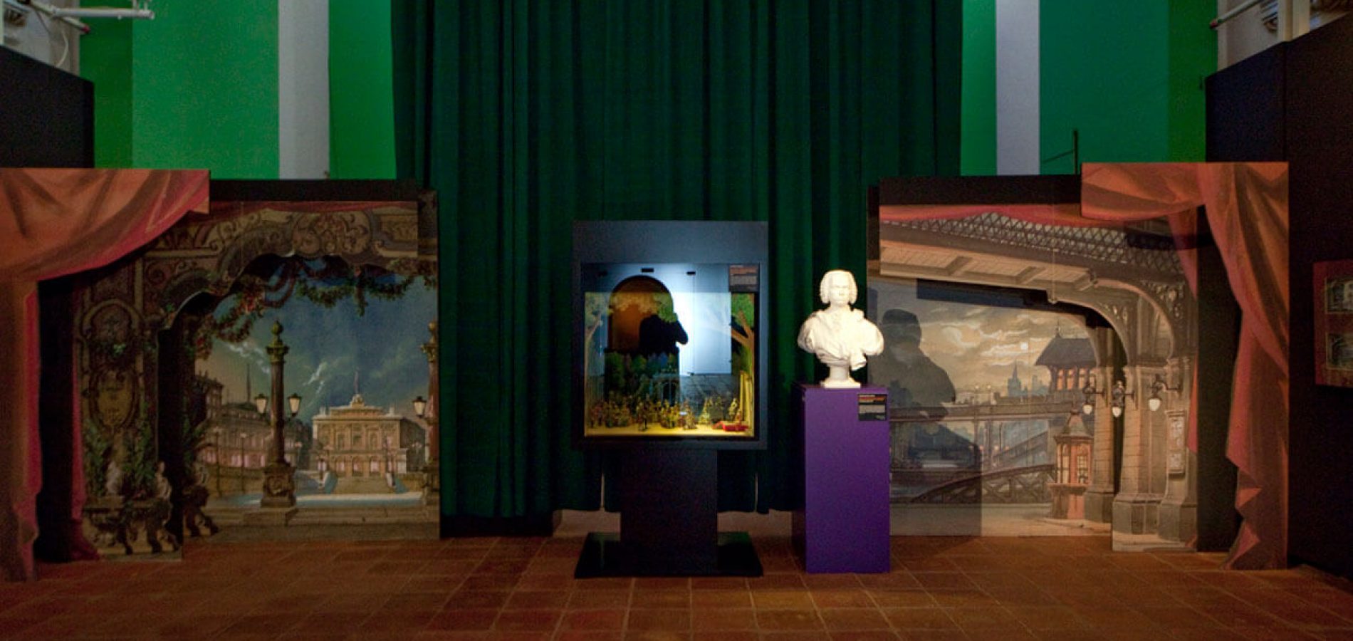 Arquitectura de los sueños: Colección de maquetas y teatrines del Museo Nacional del Teatro - Exposición Temporal
